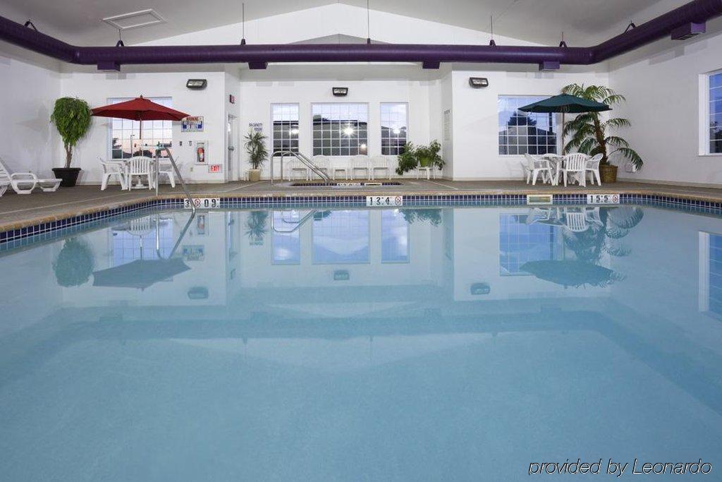 Crossings By Grandstay Inn & Suites Becker المظهر الخارجي الصورة